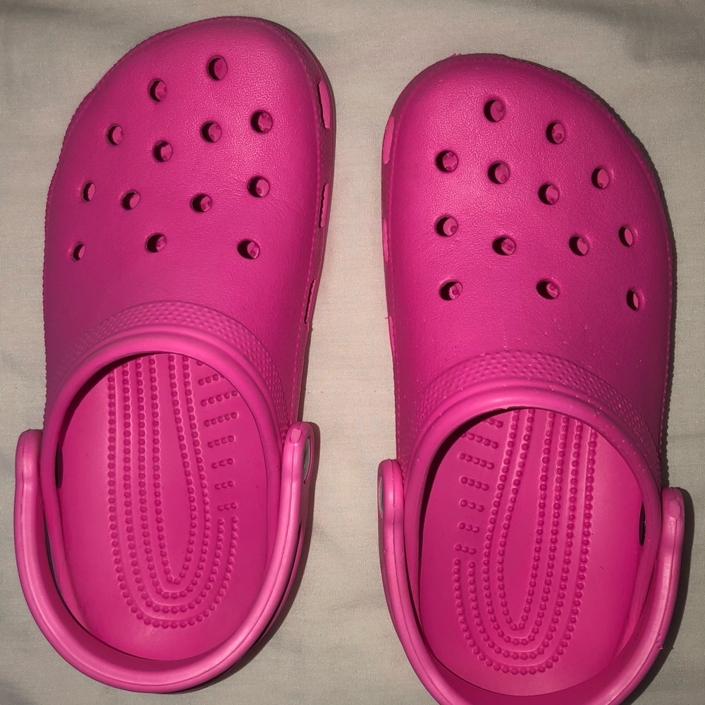 Pink crocs